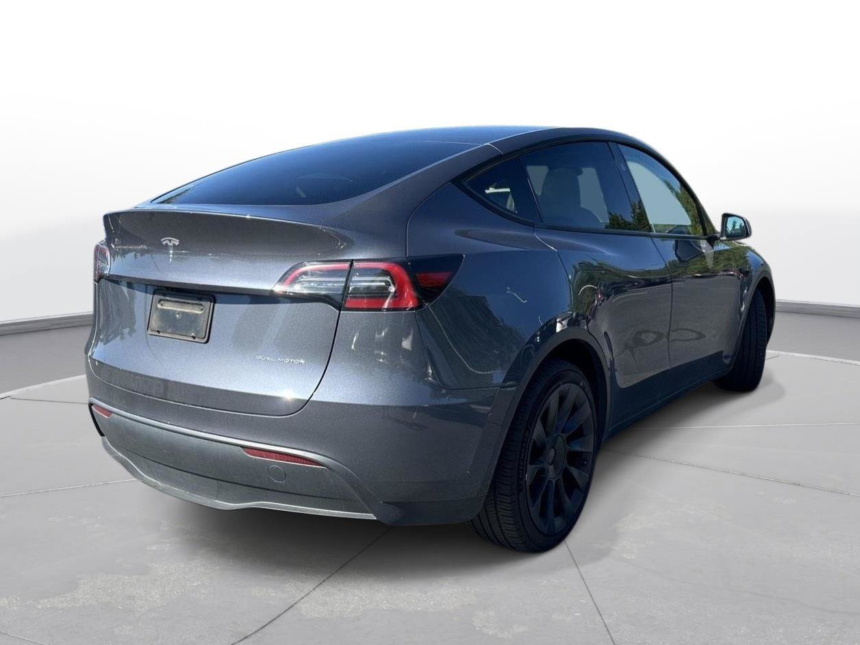 Used 2023 Tesla Model Y Long Range AWD/4WD image 6