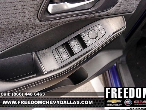 Used 2023 Nissan Rogue SV image 33