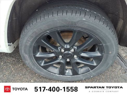 Used 2018 Jeep Grand Cherokee Altitude image 10