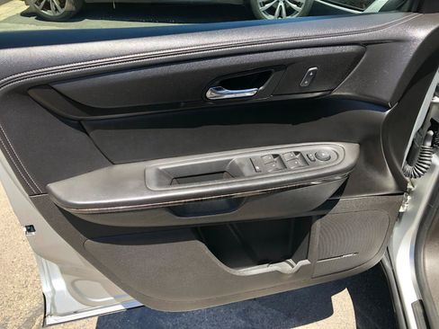 Used 2013 GMC Acadia SLT AWD/4WD image 18