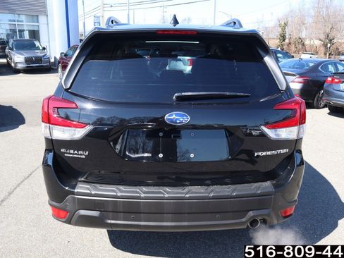 Used 2023 Subaru Forester Limited image 6