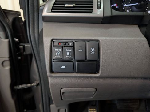 Used 2015 Honda Odyssey EX-L image 38