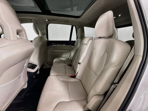 Used 2018 Volvo XC90 T6 Momentum w/ Convenience Package AWD/4WD image 23