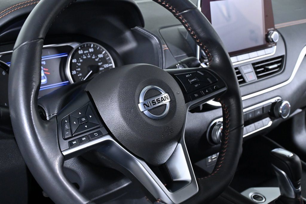 Certified 2022 Nissan Altima 2.5 SR FWD image 15