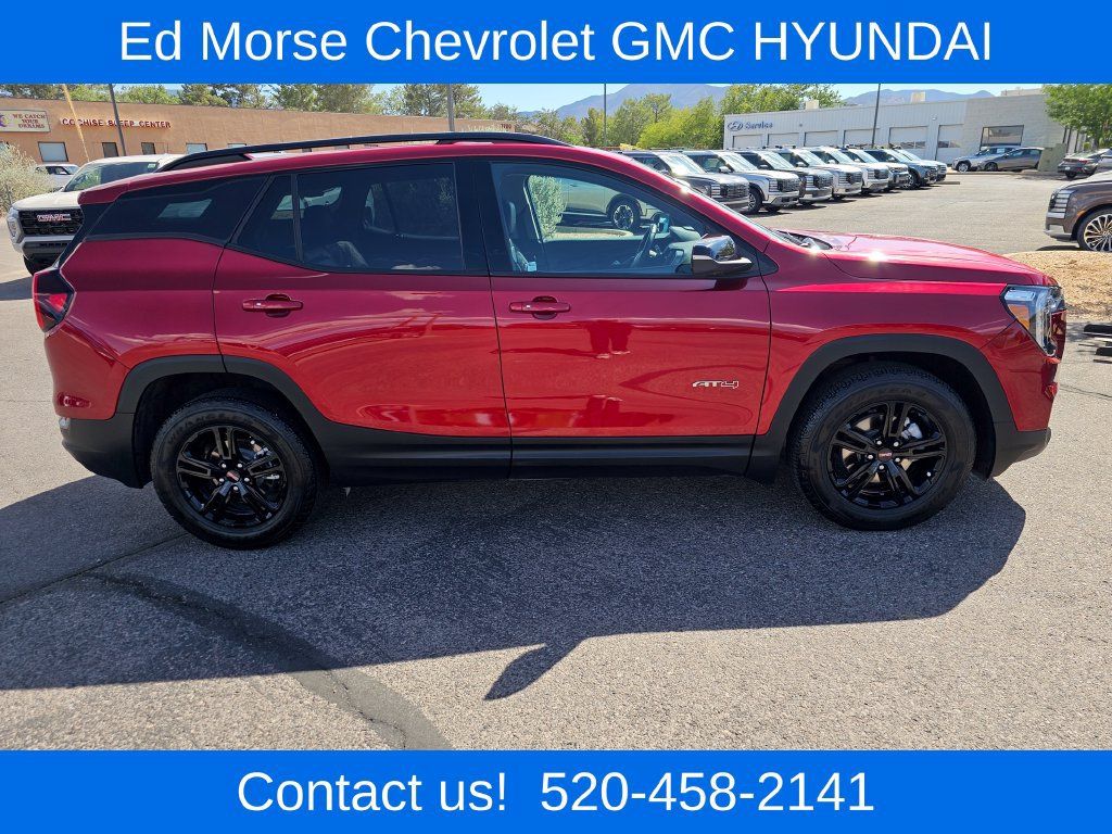 Used 2024 GMC Terrain AT4 w/ Tech Package AWD/4WD image 6