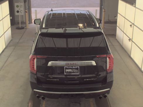 Used 2023 GMC Yukon Denali image 7