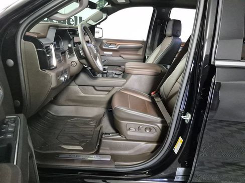 Used 2023 GMC Sierra 1500 Denali w/ Denali Reserve Package AWD/4WD image 10