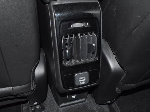 Certified 2023 Jeep Compass Limited image 31