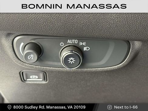 Used 2022 GMC Terrain SLE w/ Driver Convenience Package image 27