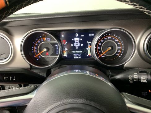 Used 2018 Jeep Wrangler Unlimited Sahara image 19