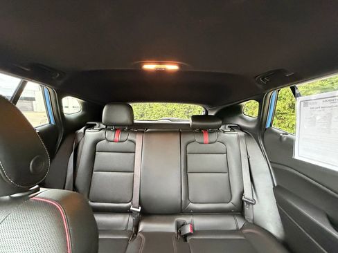 Used 2024 Chevrolet Trax RS w/ Sunroof Package FWD image 3