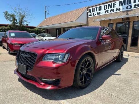 Used 2020 Chrysler 300 S RWD image 1