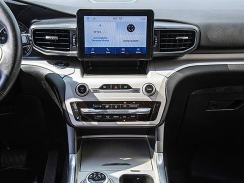 Used 2023 Ford Explorer XLT w/ Equipment Group 202A image 11