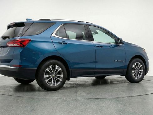 Used 2025 Chevrolet Equinox LT image 9