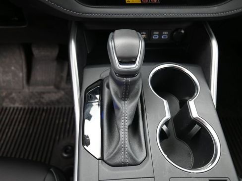 Certified 2025 Toyota Highlander XSE image 25