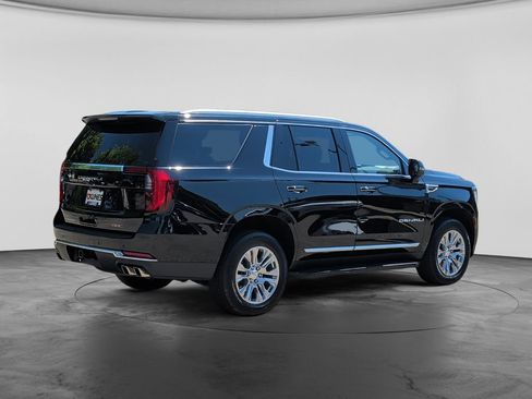 Used 2025 GMC Yukon Denali AWD/4WD image 7