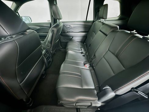 Used 2023 Honda Passport TrailSport image 28