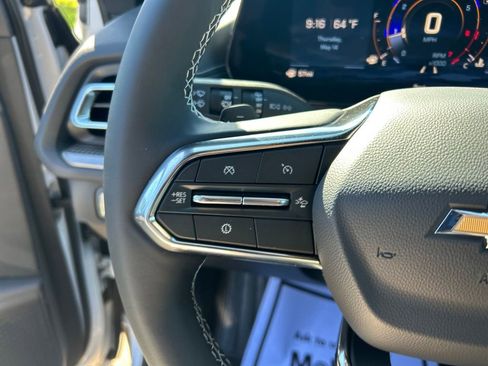 New 2026 Chevrolet Traverse LT w/ Driver Confidence Package FWD image 27