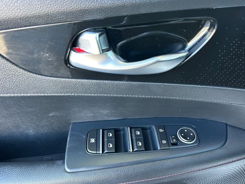 Used 2021 Kia Forte GT w/ GT2 Package FWD image 10