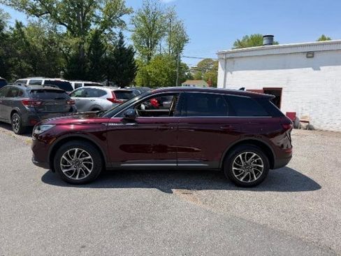 Used 2020 Lincoln Corsair AWD w/ Equipment Group 101A image 2