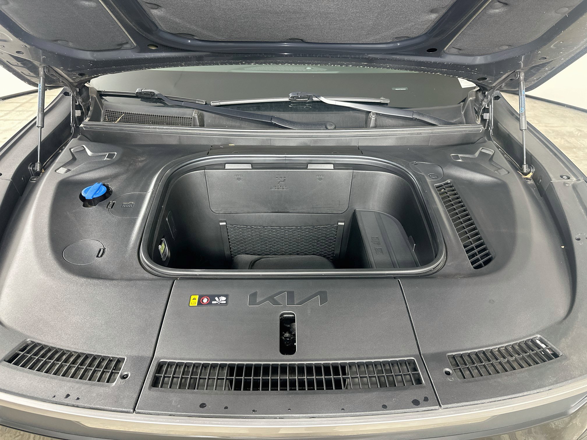 Used 2024 Kia EV9 Light RWD image 35