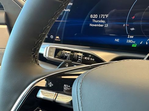 New 2026 Cadillac Vistiq Premium Luxury image 26