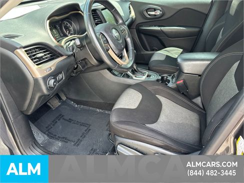 Used 2014 Jeep Cherokee Latitude image 11