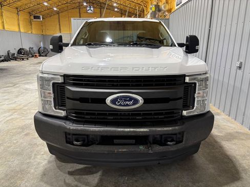 Used 2019 Ford F350 XL w/ Power Equipment Group image 7