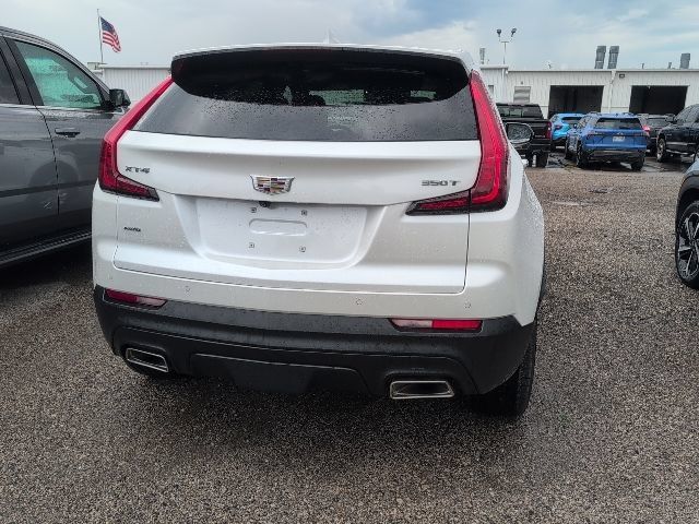 Used 2023 Cadillac XT4 Luxury w/ Trailering Package AWD/4WD image 5