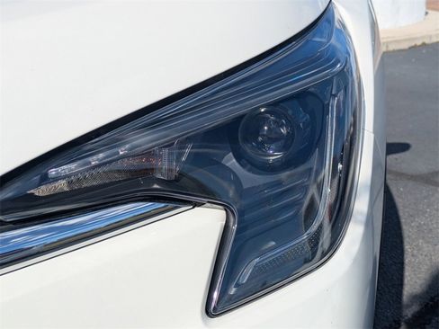 Used 2023 Subaru Ascent Premium w/ Convenience Package image 11