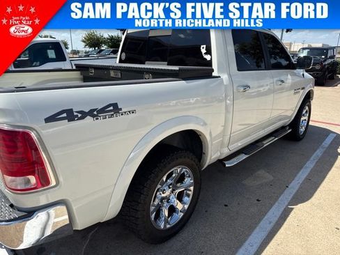 Used 2018 RAM 1500 Laramie w/ Convenience Group AWD/4WD image 3
