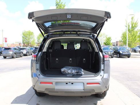 New 2026 Nissan Pathfinder SL AWD/4WD image 6