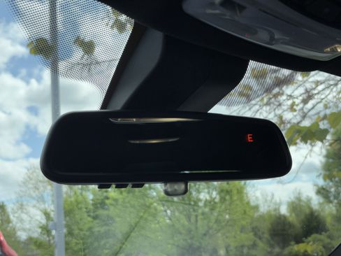 Used 2018 BMW M3 CS w/ Executive Package image 27