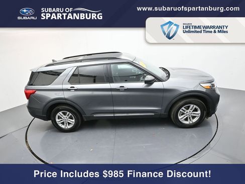 Used 2023 Ford Explorer XLT image 25