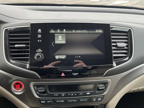 Used 2021 Honda Pilot EX image 25