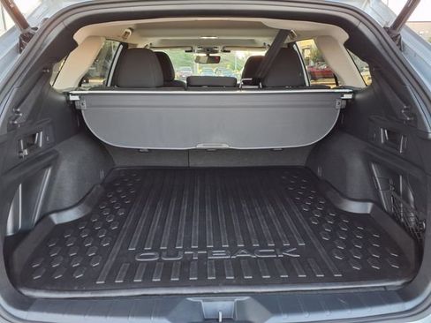 Certified 2024 Subaru Outback Premium AWD/4WD image 9