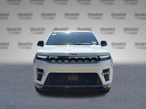 New 2026 Jeep Grand Wagoneer L 2WD image 3