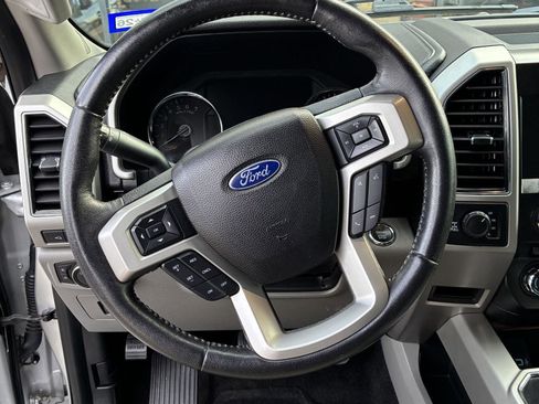 Used 2017 Ford F150 Lariat image 7