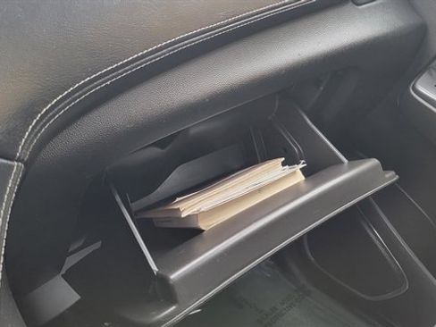 Used 2016 Chevrolet Suburban LT w/ Luxury Package image 35