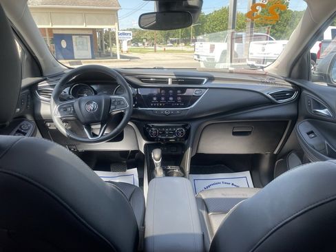 Used 2023 Buick Encore GX Essence w/ Experience Buick Package image 29