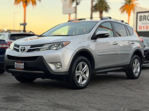 Used 2013 Toyota RAV4 XLE image 6