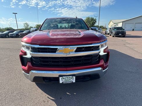 Used 2023 Chevrolet Silverado 1500 LT AWD/4WD image 29