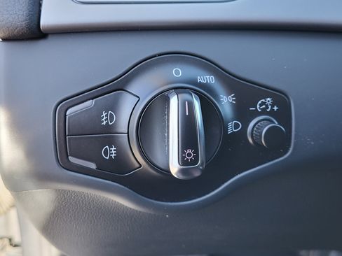 Used 2014 Audi A4 Prestige w/ Prestige Package image 34