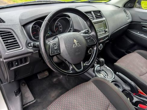 Used 2017 Mitsubishi Outlander Sport ES FWD image 17