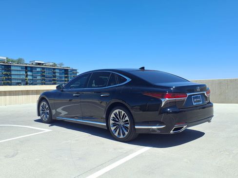 Used 2018 Lexus LS 500 AWD w/ Interior Upgrade Package image 4