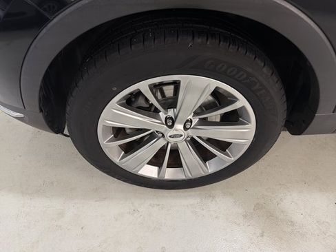 Used 2018 Ford Explorer Limited AWD/4WD image 11