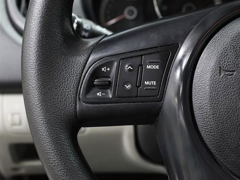 Used 2013 Kia Forte EX FWD image 11