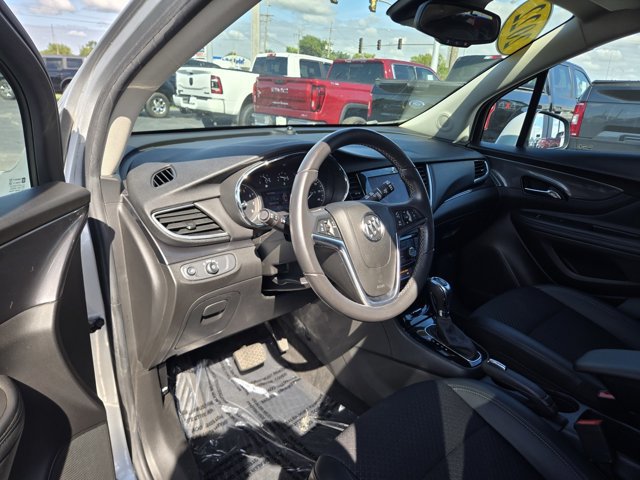 Used 2022 Buick Encore Preferred w/ Safety Package II AWD/4WD image 2