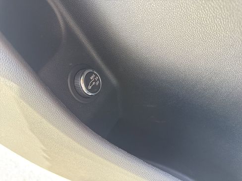 Used 2022 Cadillac XT4 Sport w/ Comfort Package image 18