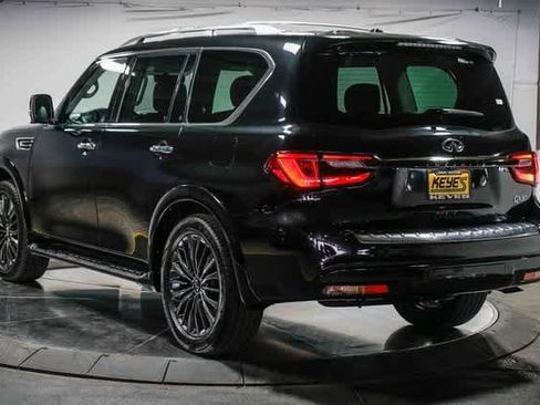 Used 2021 INFINITI QX80 Premium Select w/ All-Season Package image 2